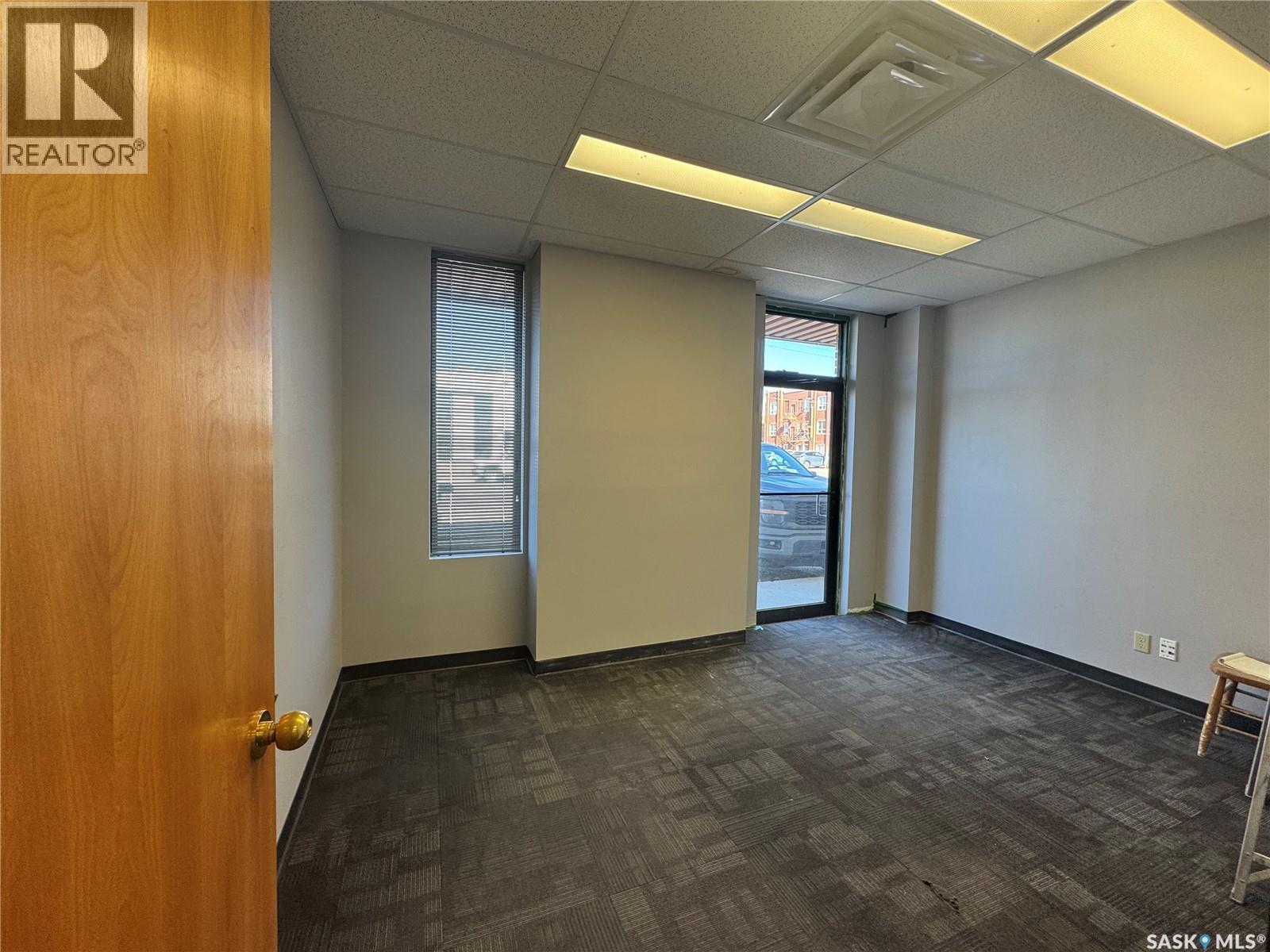1141 8th Avenue, Regina, Saskatchewan  S4R 1E1 - Photo 4 - SK020710