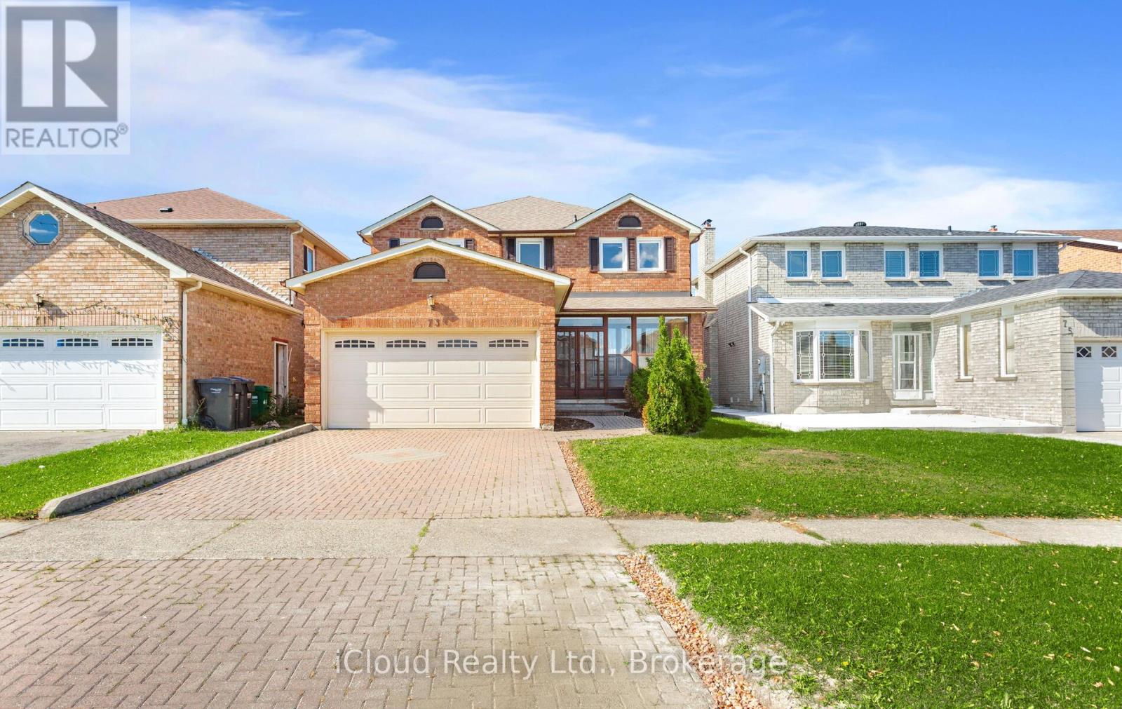 73 Blackmere Circle, Brampton, Ontario  L6W 4B6 - Photo 2 - W12459920