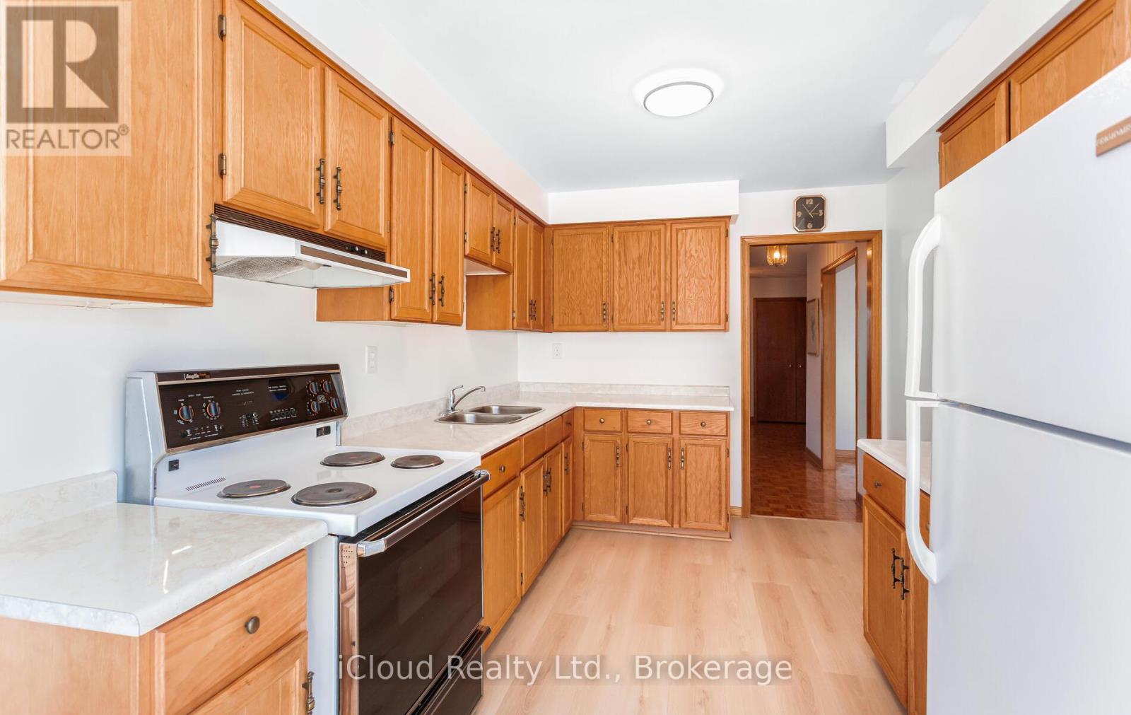 73 Blackmere Circle, Brampton, Ontario  L6W 4B6 - Photo 20 - W12459920