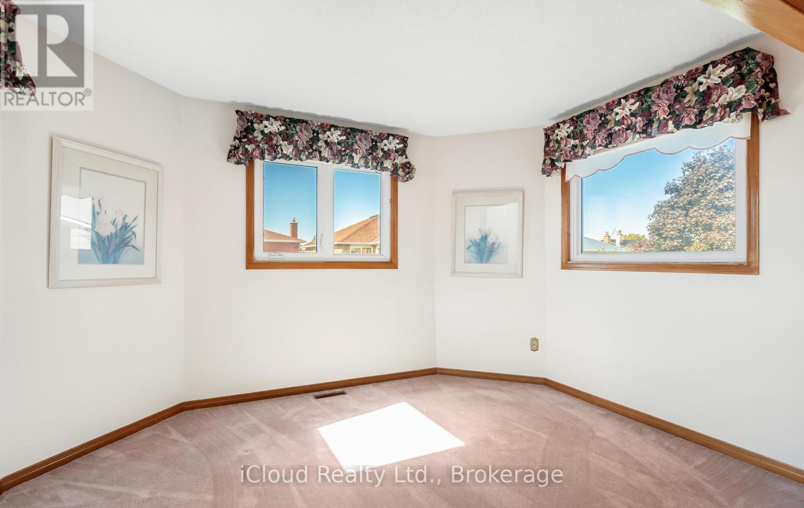 73 Blackmere Circle, Brampton, Ontario  L6W 4B6 - Photo 25 - W12459920