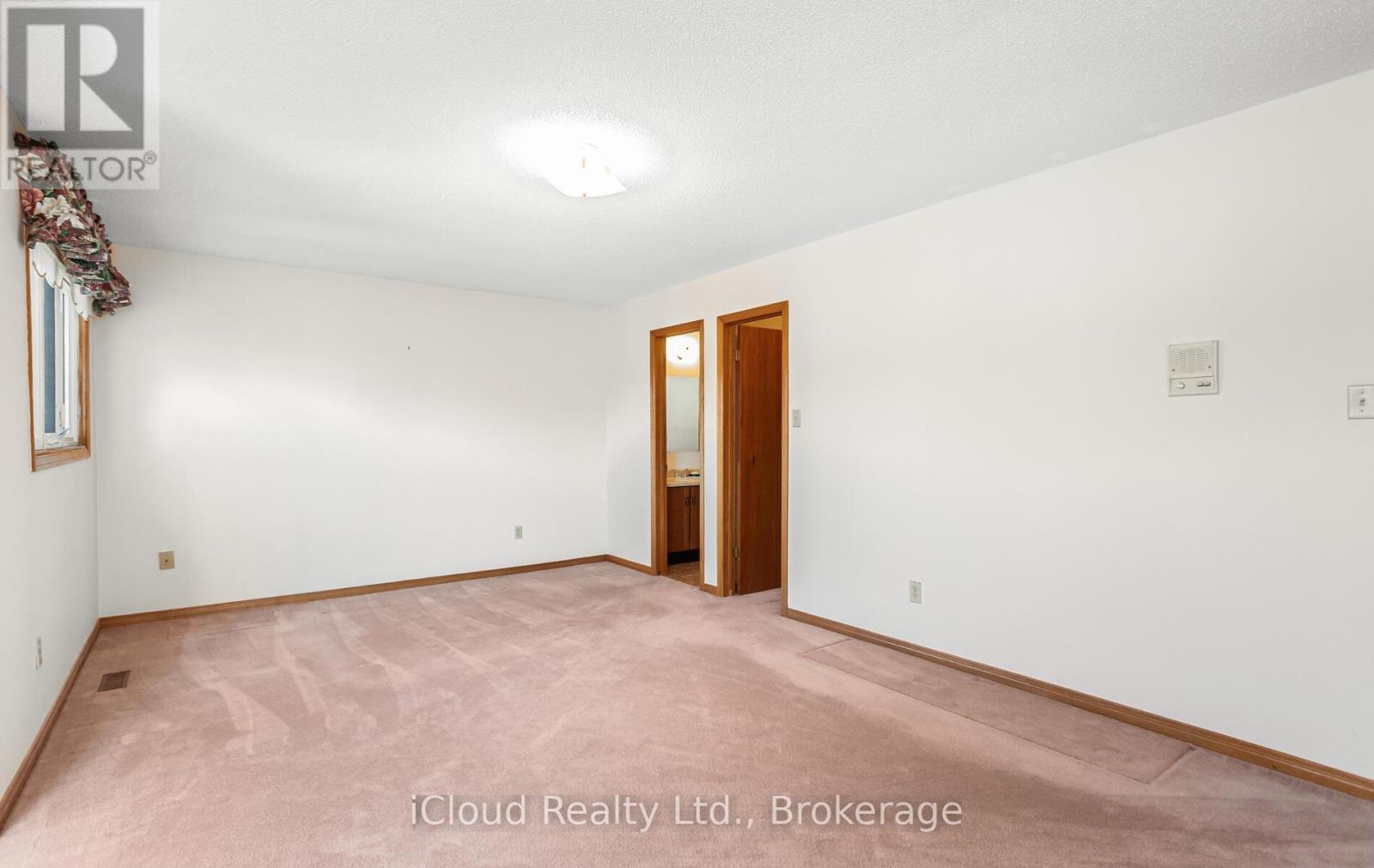 73 Blackmere Circle, Brampton, Ontario  L6W 4B6 - Photo 28 - W12459920