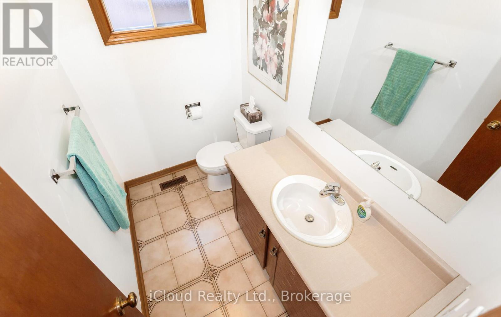73 Blackmere Circle, Brampton, Ontario  L6W 4B6 - Photo 30 - W12459920