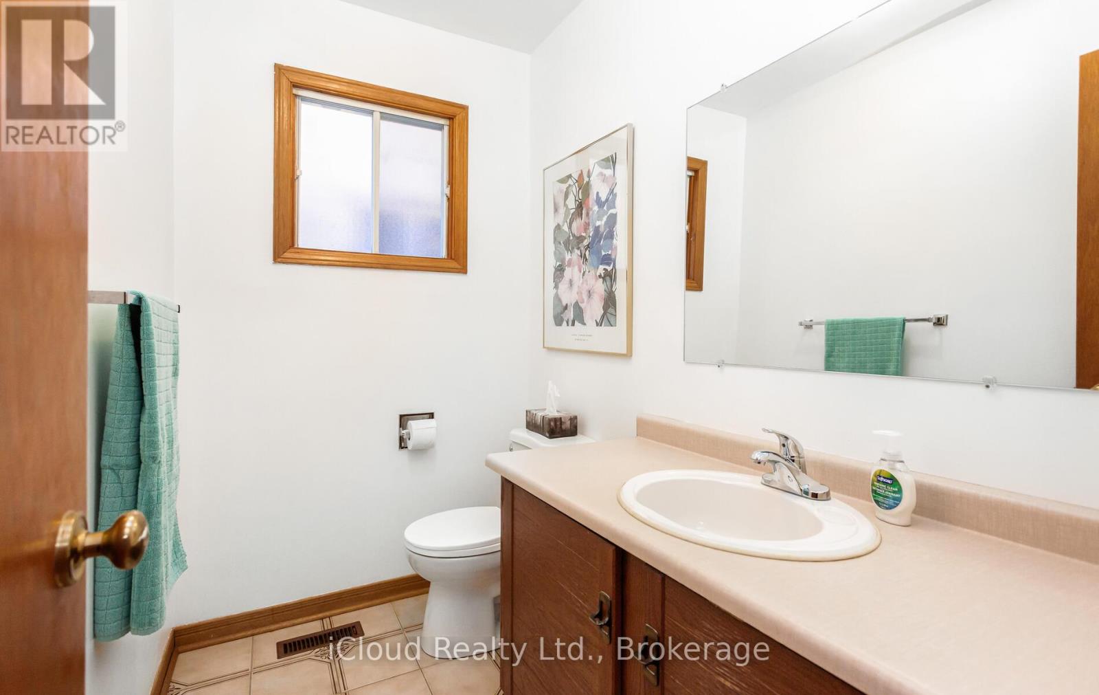 73 Blackmere Circle, Brampton, Ontario  L6W 4B6 - Photo 31 - W12459920
