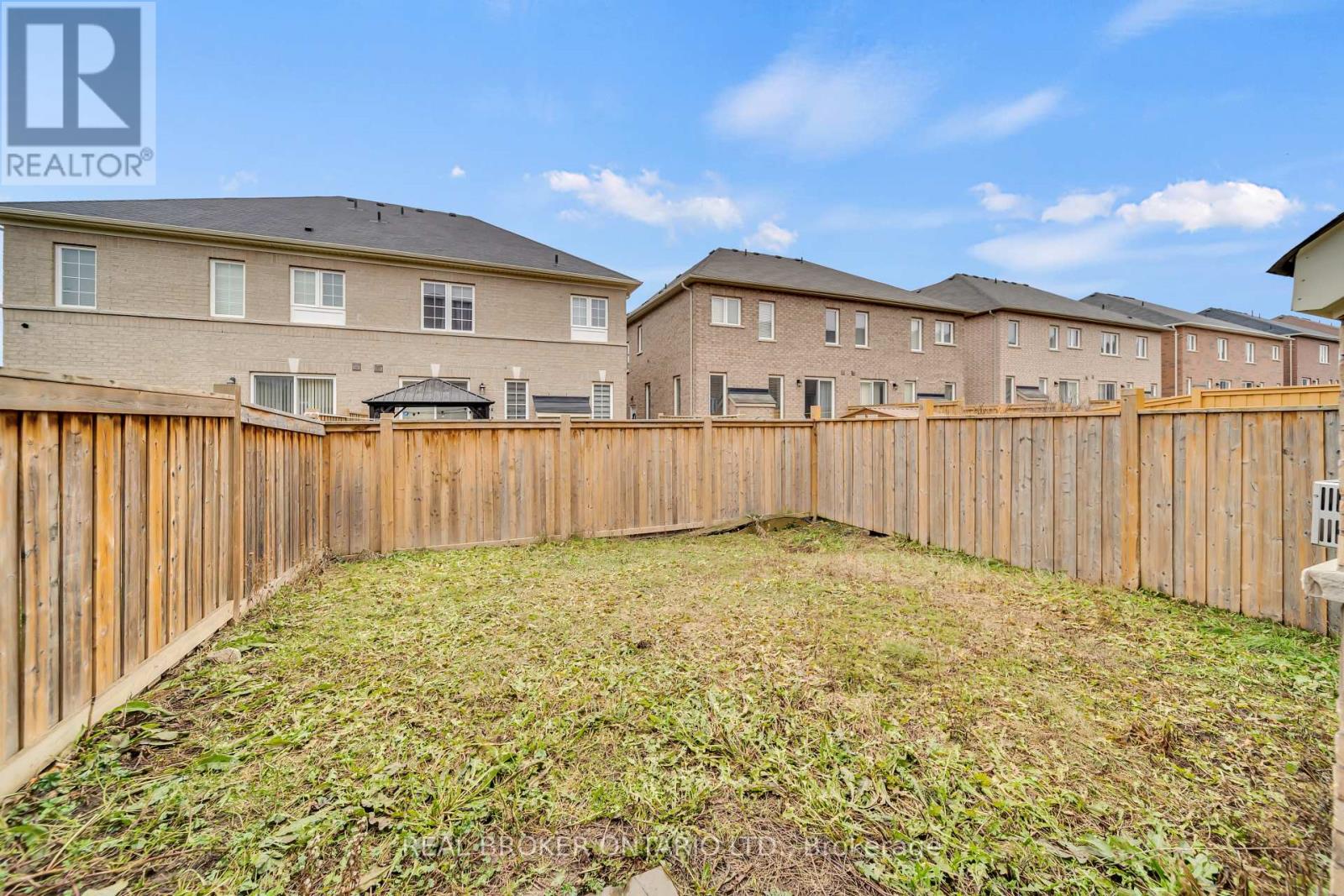 81 Vezna Crescent, Brampton, Ontario  L6X 5K4 - Photo 26 - W12459932