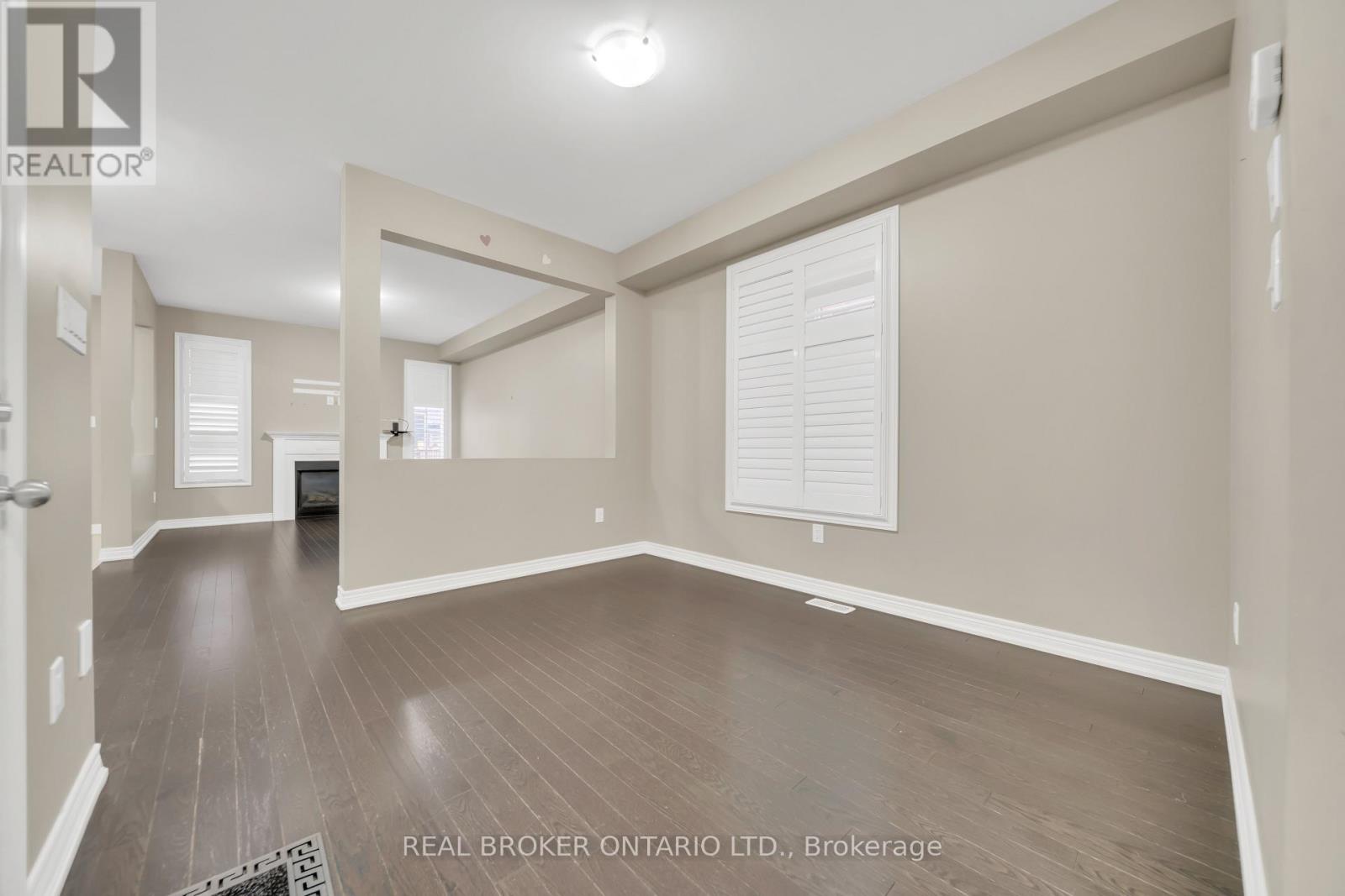 81 Vezna Crescent, Brampton, Ontario  L6X 5K4 - Photo 5 - W12459932