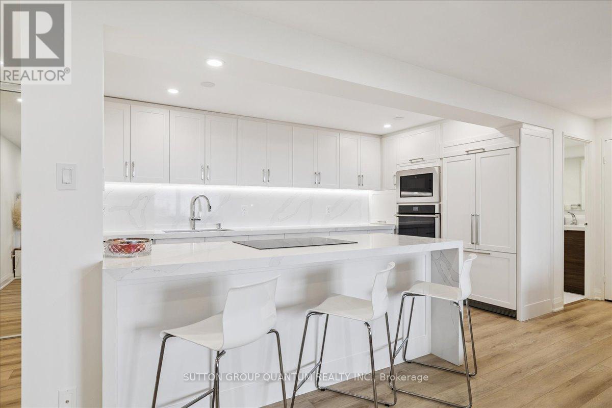 1404 - 1515 Lakeshore Road E, Mississauga, Ontario  L5E 3E3 - Photo 16 - W12459941