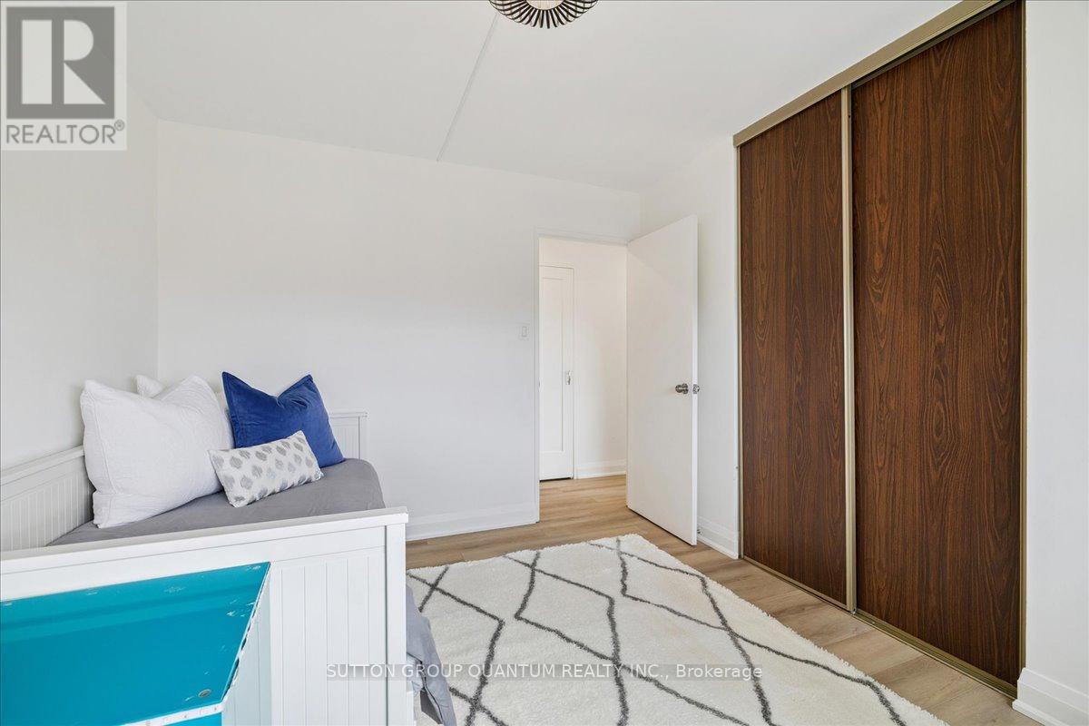 1404 - 1515 Lakeshore Road E, Mississauga, Ontario  L5E 3E3 - Photo 31 - W12459941