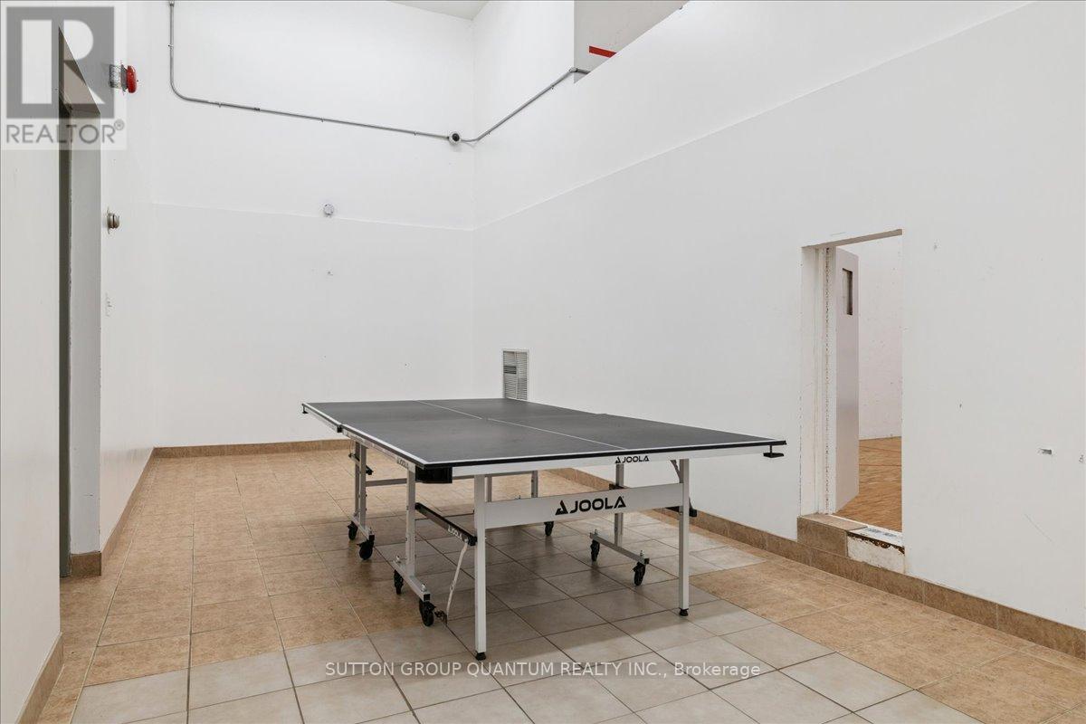 1404 - 1515 Lakeshore Road E, Mississauga, Ontario  L5E 3E3 - Photo 38 - W12459941