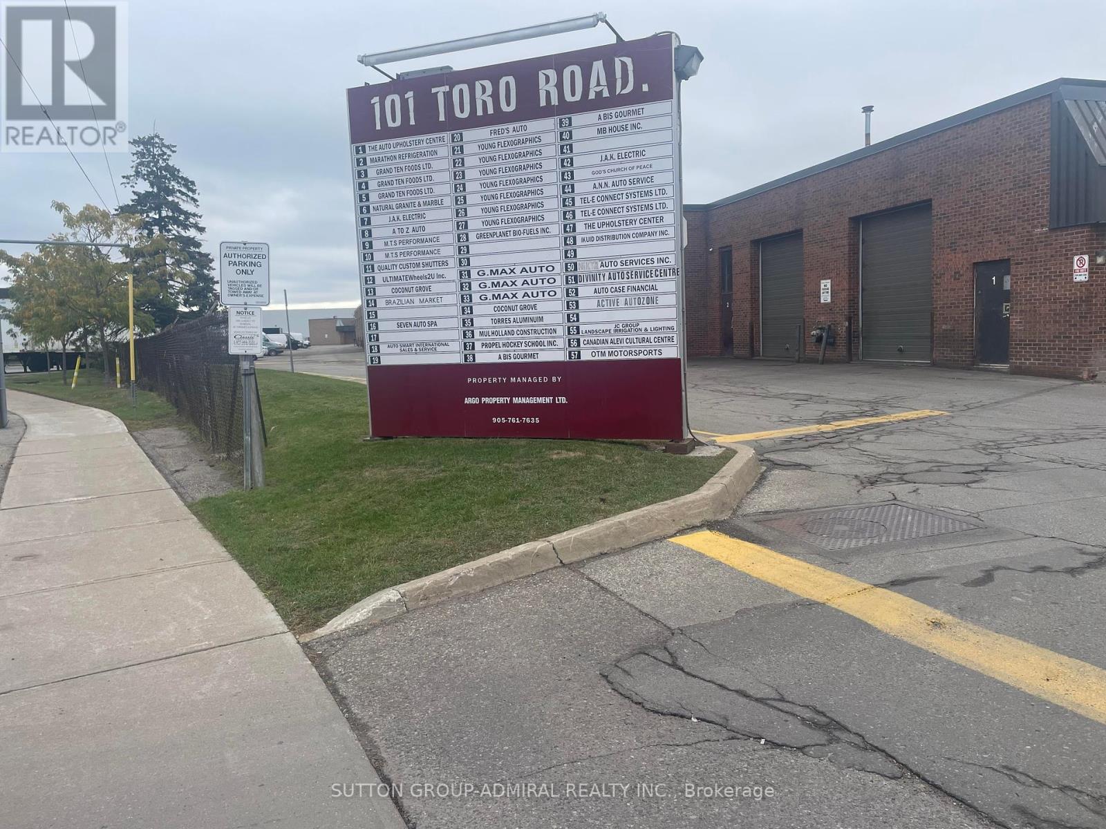 44 - 101 TORO ROAD, Toronto, Ontario