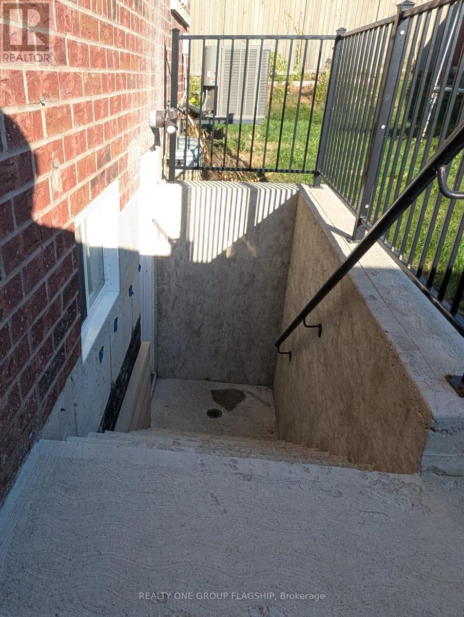 Basement - 46 Ringway Road, Brampton, Ontario  L7A 4T3 - Photo 9 - W12459962