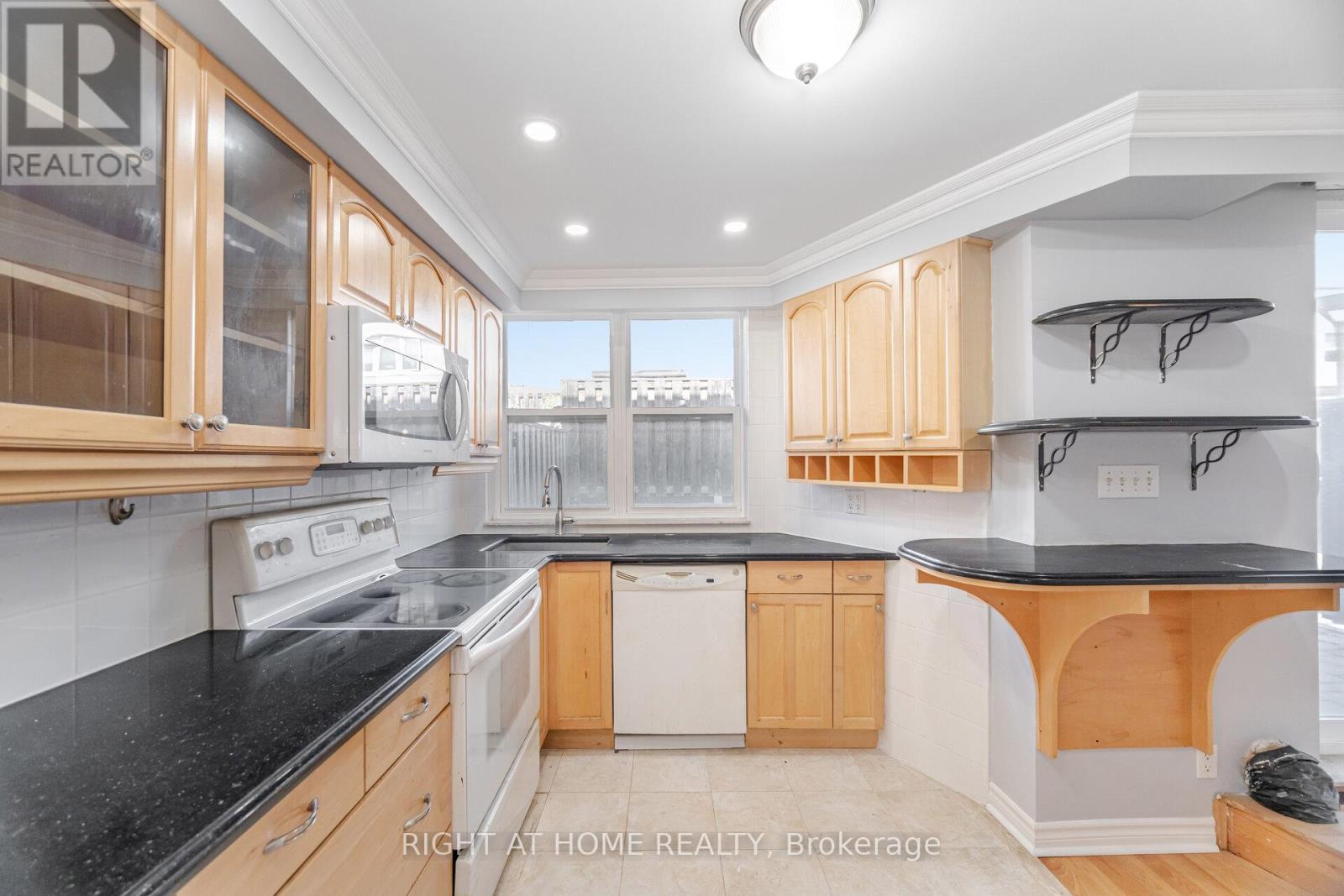 79 - 3050 Constitution Boulevard, Mississauga, Ontario  L4Y 3X1 - Photo 12 - W12459973