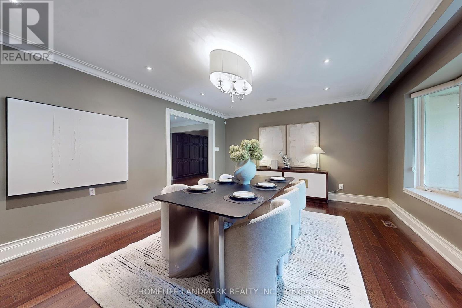 1558 Spring Road S, Mississauga, Ontario  L5J 1N3 - Photo 14 - W12459976