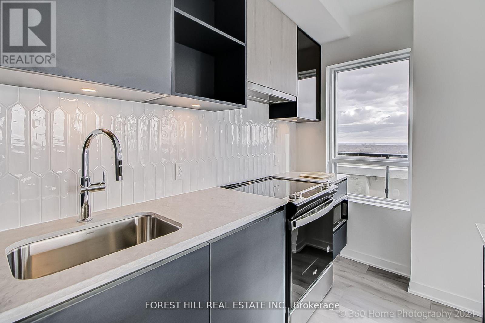 Ph 16 - 395 Dundas Street W, Oakville, Ontario  L6M 5R8 - Photo 12 - W12460008