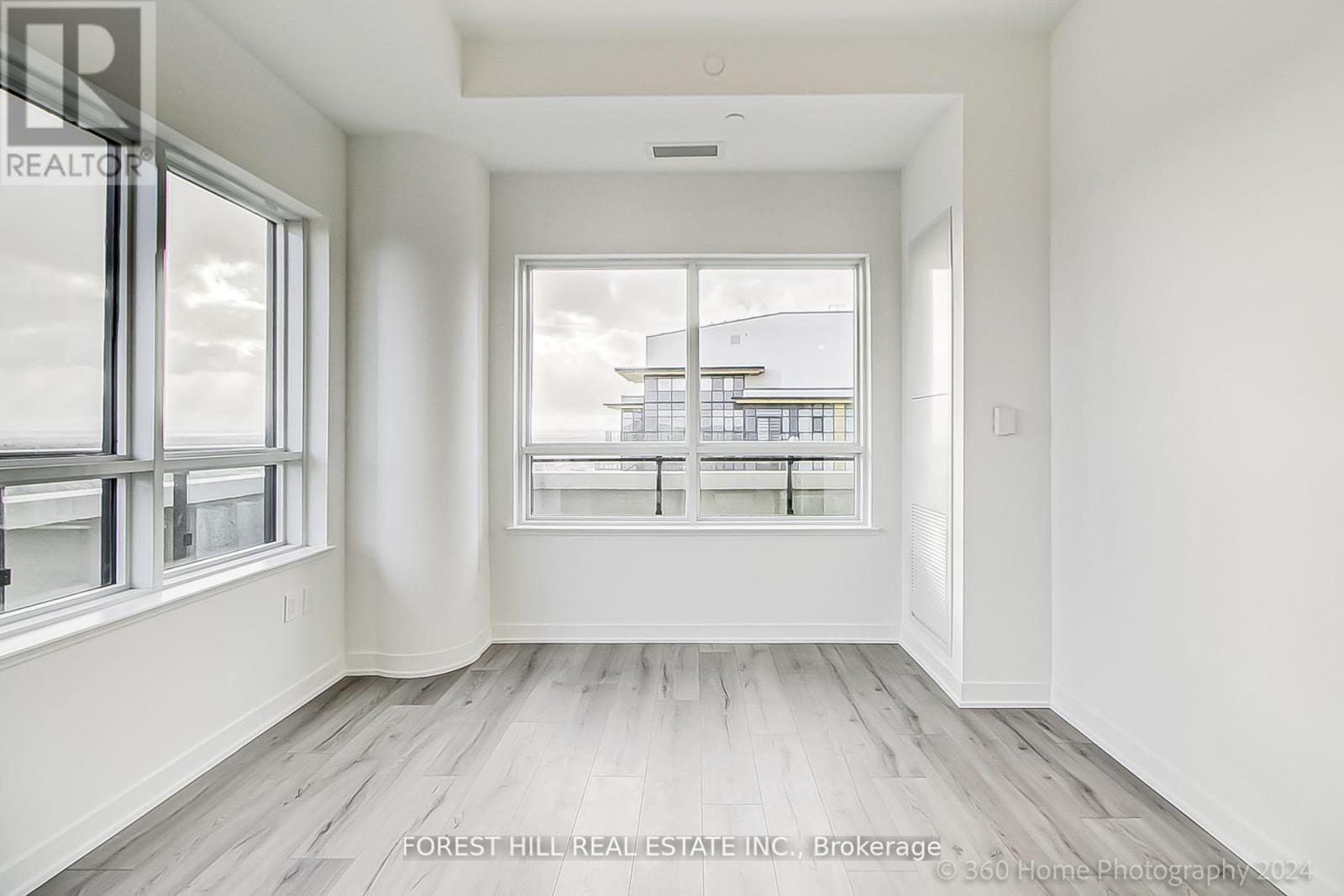 Ph 16 - 395 Dundas Street W, Oakville, Ontario  L6M 5R8 - Photo 21 - W12460008