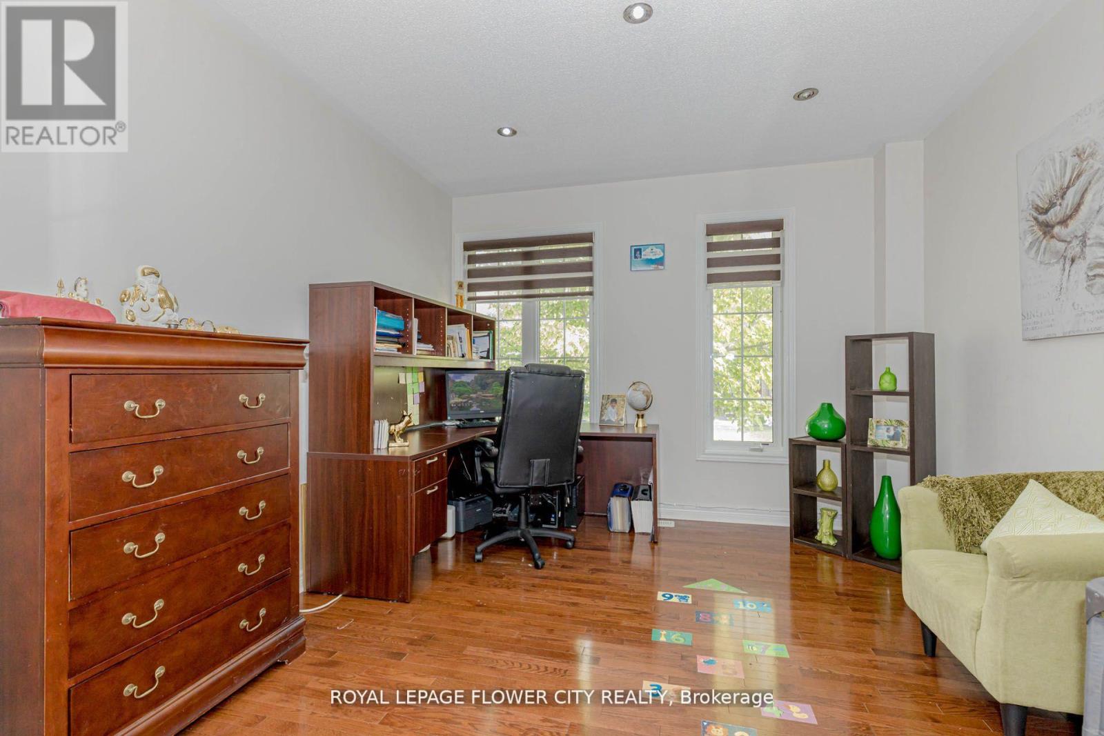11 Vintonridge Drive, Brampton (Bram East), Ontario  L6P 2T8 - Photo 13 - W12460009