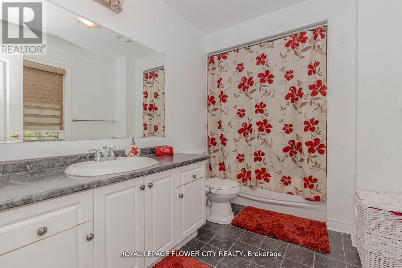 11 Vintonridge Drive, Brampton (Bram East), Ontario  L6P 2T8 - Photo 7 - W12460009