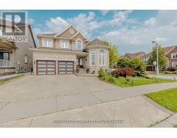 11 VINTONRIDGE DRIVE, Brampton, Ontario