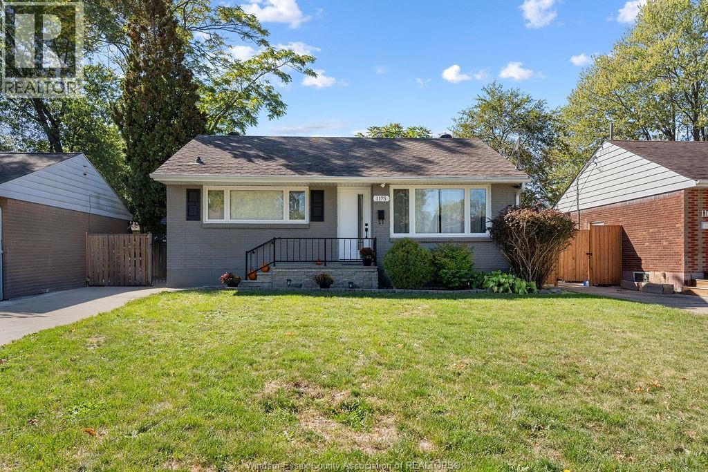 MLS# 25026003: 1175 REEDMERE AVENUE, Windsor, Canada