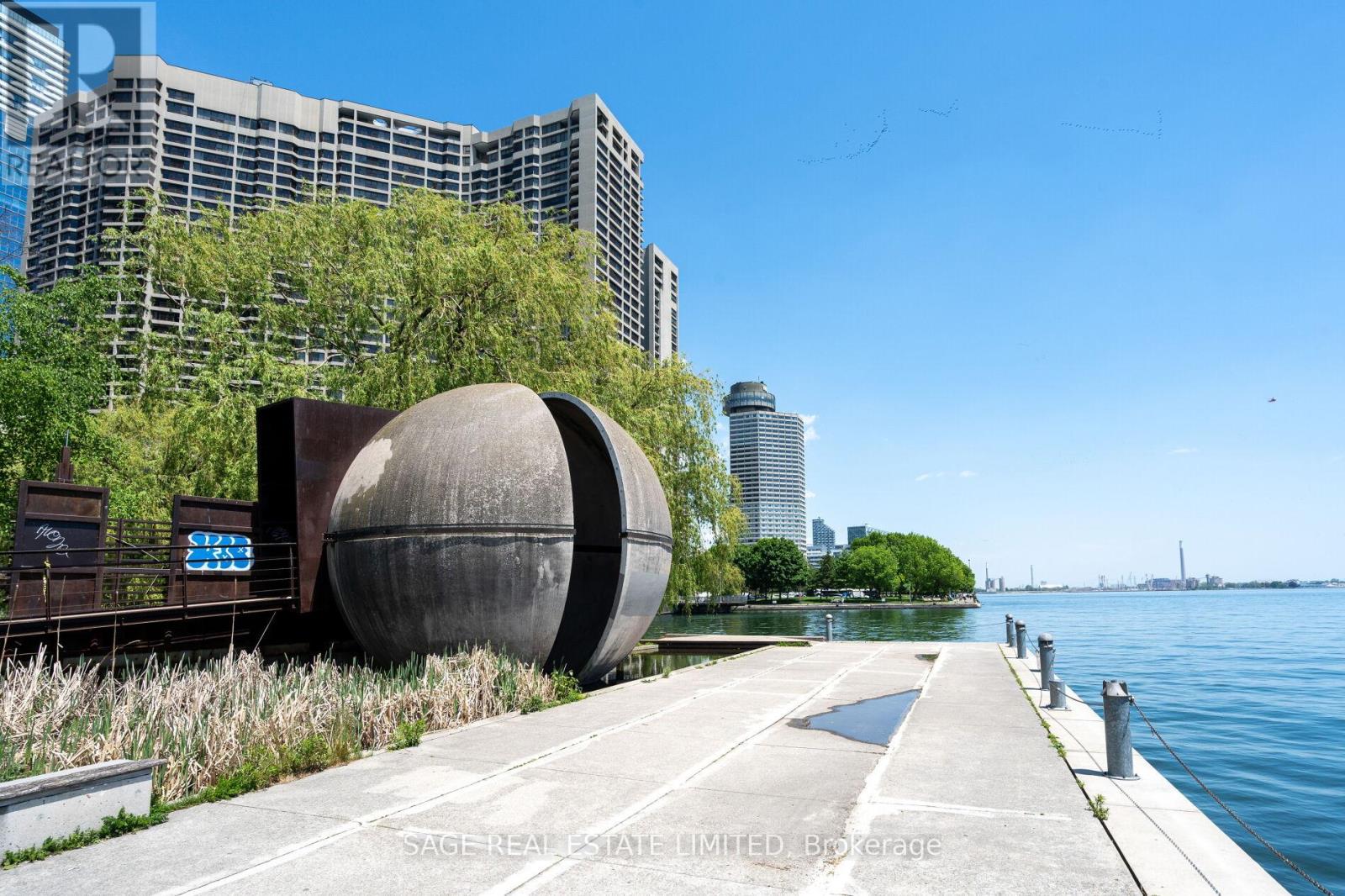 3002 - 99 Harbour Square, Toronto (Waterfront Communities), Ontario  M5J 2H2 - Photo 40 - C12460039