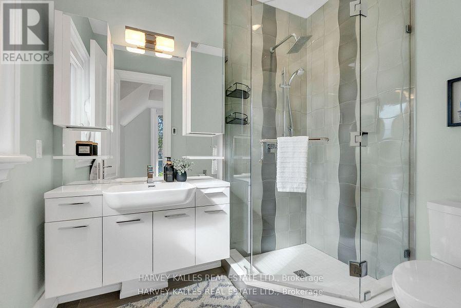 292 Johnston Avenue, Toronto, Ontario  M2N 1H6 - Photo 28 - C12460059
