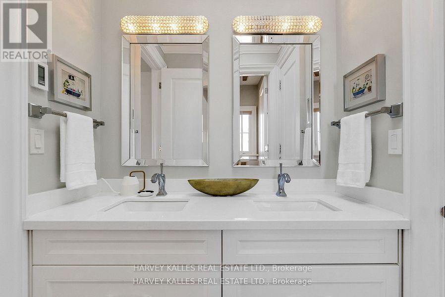 292 Johnston Avenue, Toronto, Ontario  M2N 1H6 - Photo 31 - C12460059
