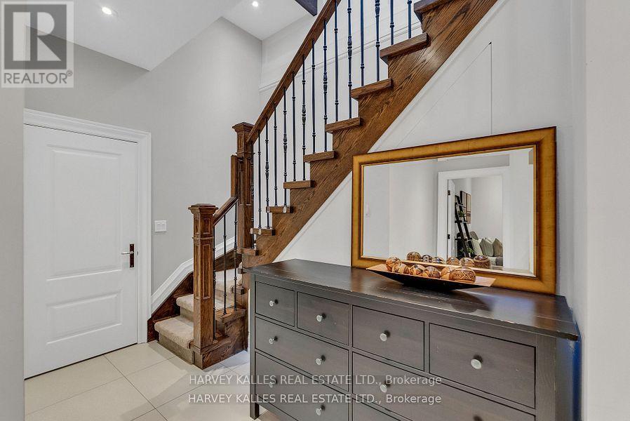 292 Johnston Avenue, Toronto, Ontario  M2N 1H6 - Photo 35 - C12460059