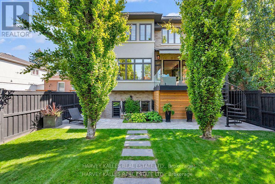 292 Johnston Avenue, Toronto, Ontario  M2N 1H6 - Photo 45 - C12460059