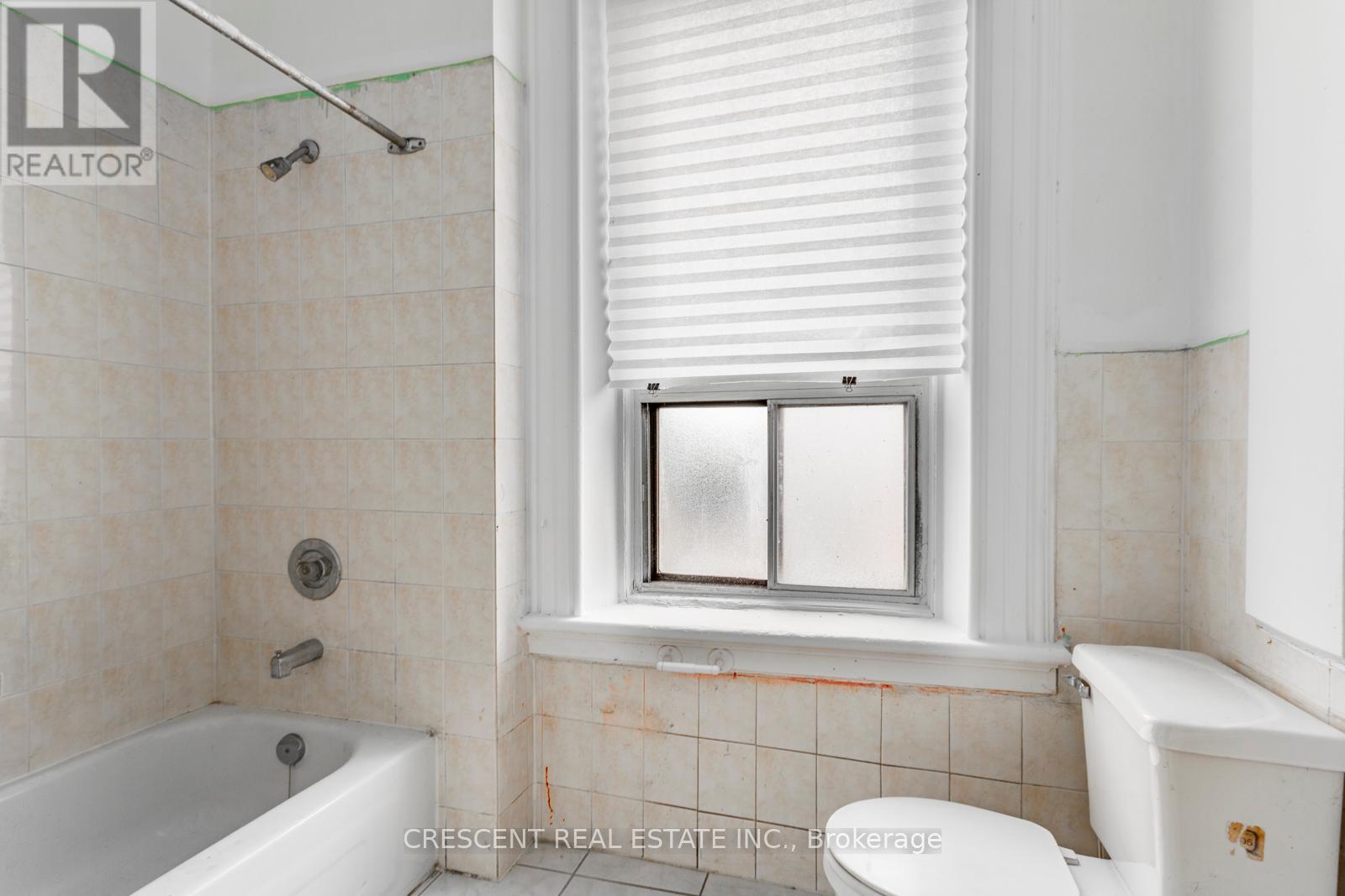 414 Queen Street W, Toronto, Ontario  M5V 2A7 - Photo 21 - C12460064