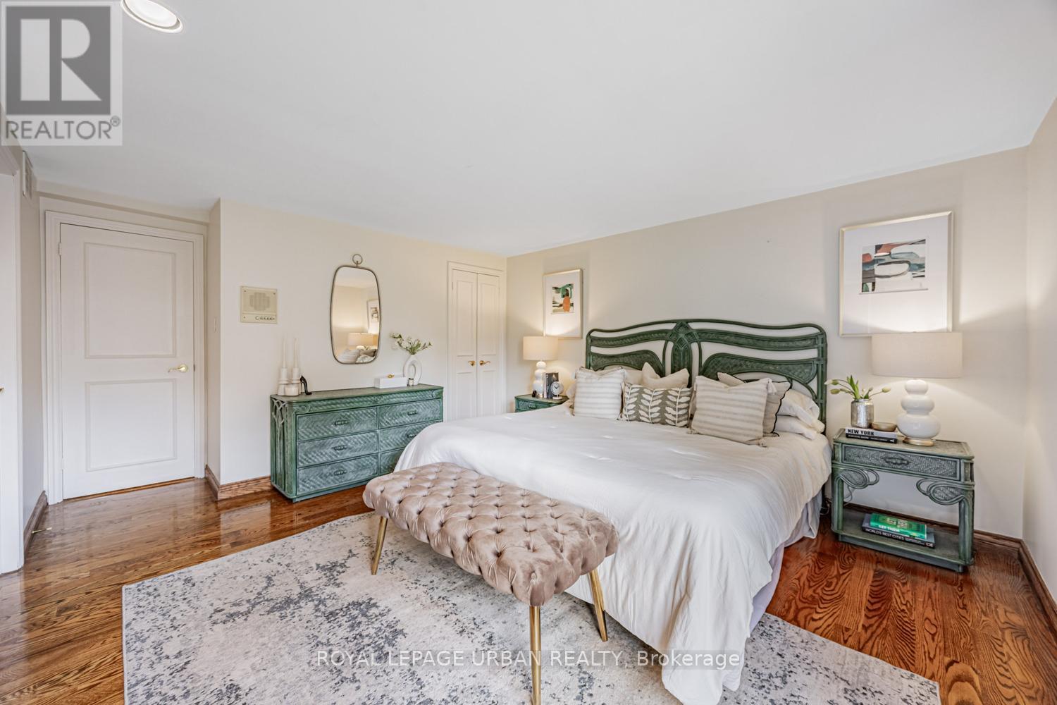 206 Sloane Avenue, Toronto, Ontario  M4A 2C6 - Photo 19 - C12460094