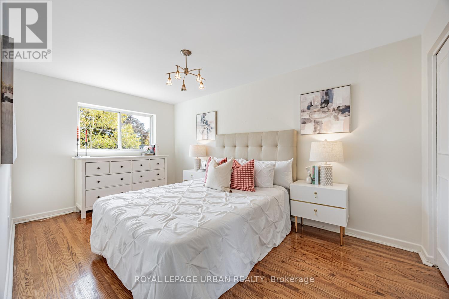 206 Sloane Avenue, Toronto, Ontario  M4A 2C6 - Photo 22 - C12460094