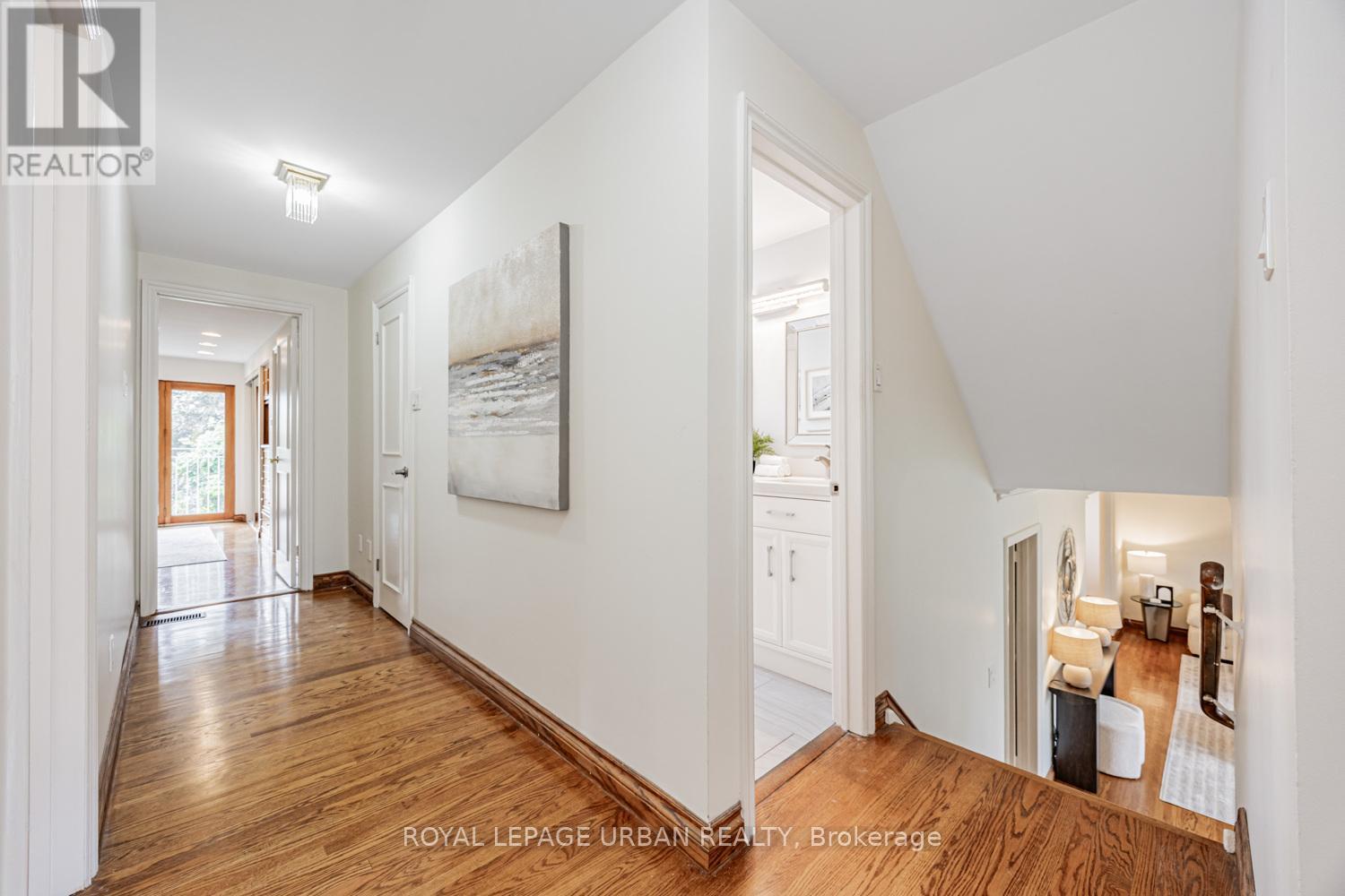 206 Sloane Avenue, Toronto, Ontario  M4A 2C6 - Photo 25 - C12460094