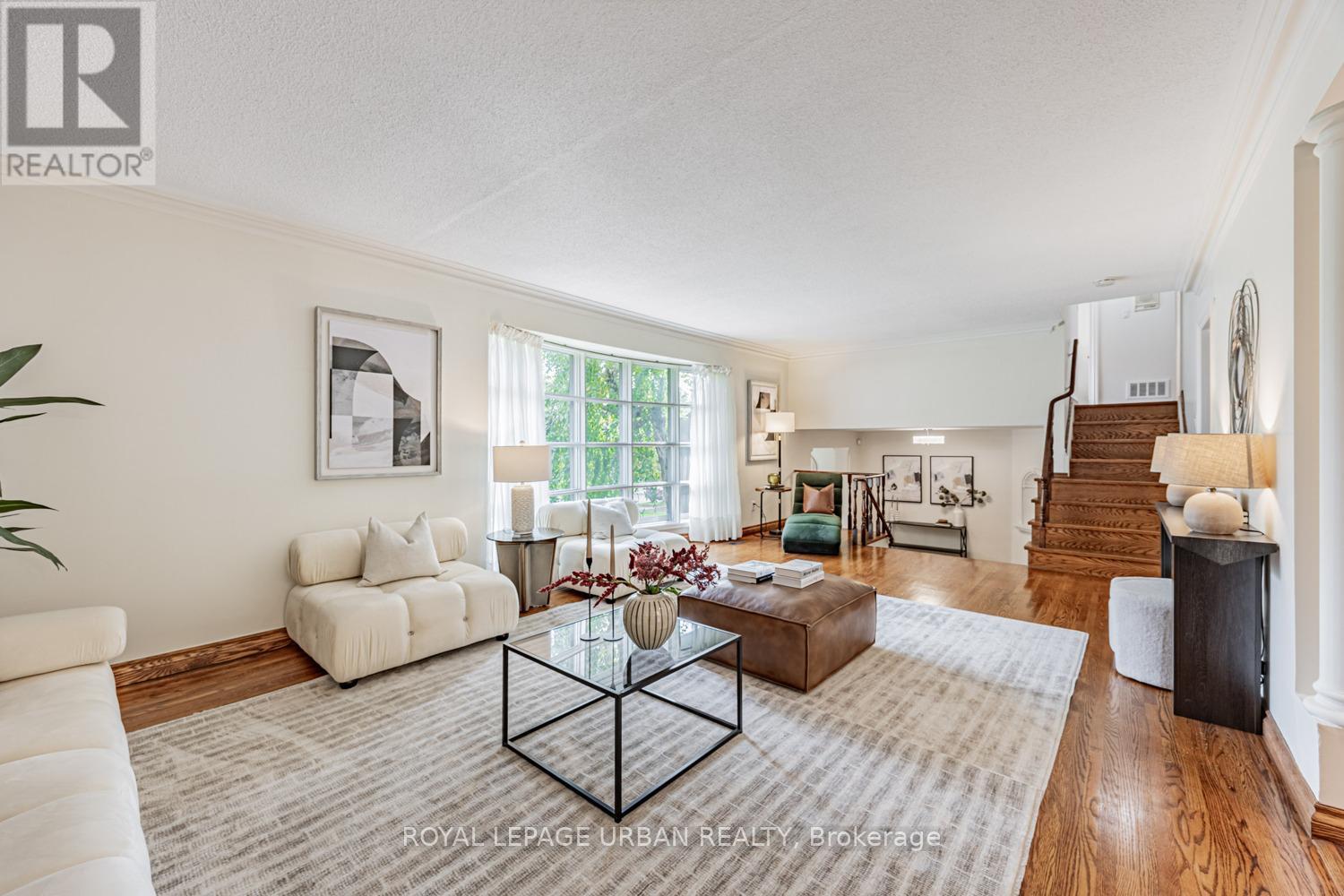 206 Sloane Avenue, Toronto, Ontario  M4A 2C6 - Photo 3 - C12460094