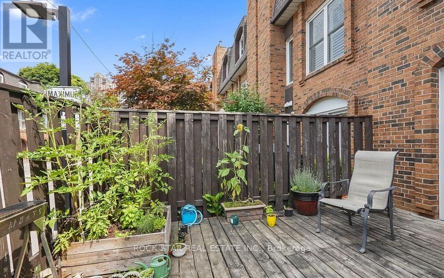 4 - 70 Upper Canada Drive, Toronto, Ontario  M2P 2A3 - Photo 20 - C12460133