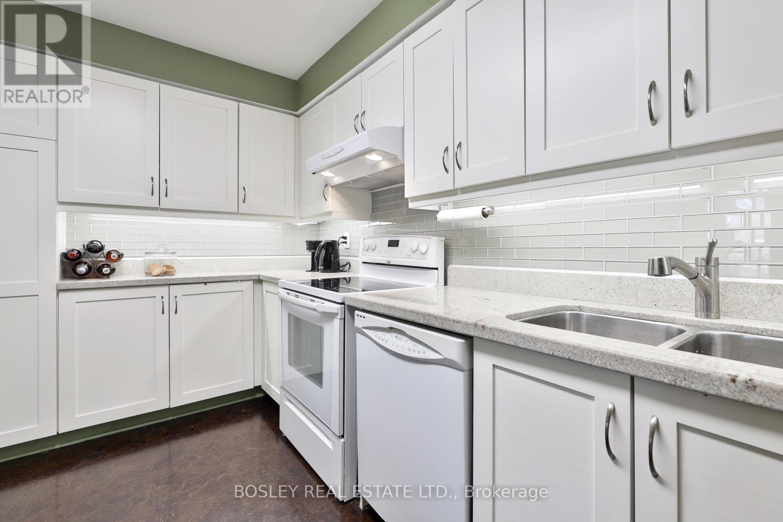 408 - 955 Millwood Road, Toronto, Ontario  M4G 4E3 - Photo 16 - C12460168