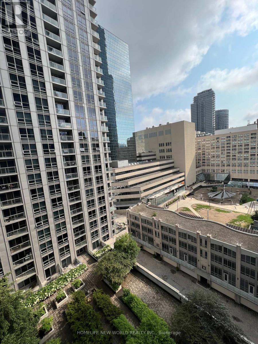 1113 - 761 Bay Street, Toronto, Ontario  M5G 2R3 - Photo 2 - C12460170