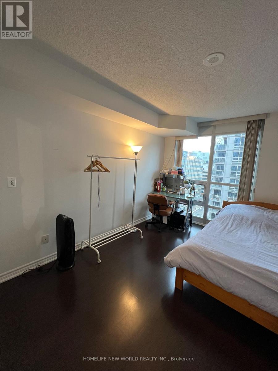 1113 - 761 Bay Street, Toronto, Ontario  M5G 2R3 - Photo 9 - C12460170