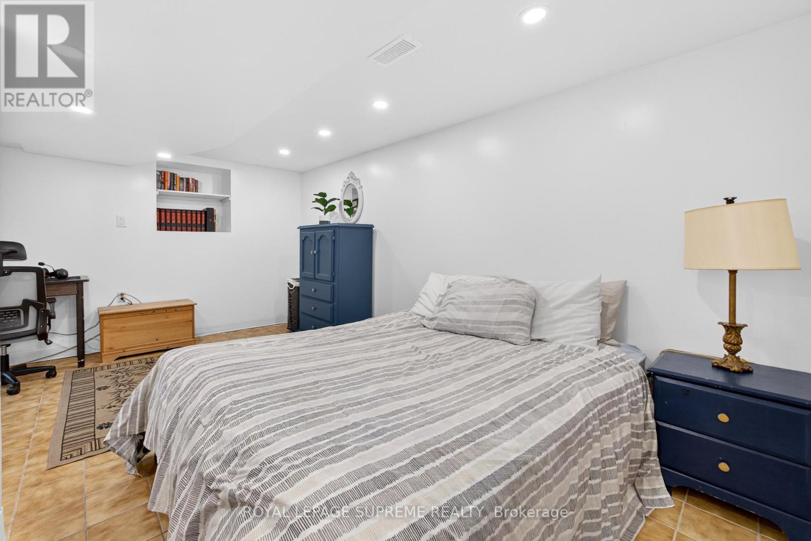 436 Glenholme Avenue, Toronto, Ontario  M6E 3E7 - Photo 40 - C12460197