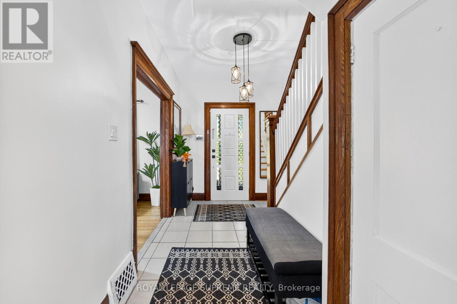 436 Glenholme Avenue, Toronto, Ontario  M6E 3E7 - Photo 8 - C12460197