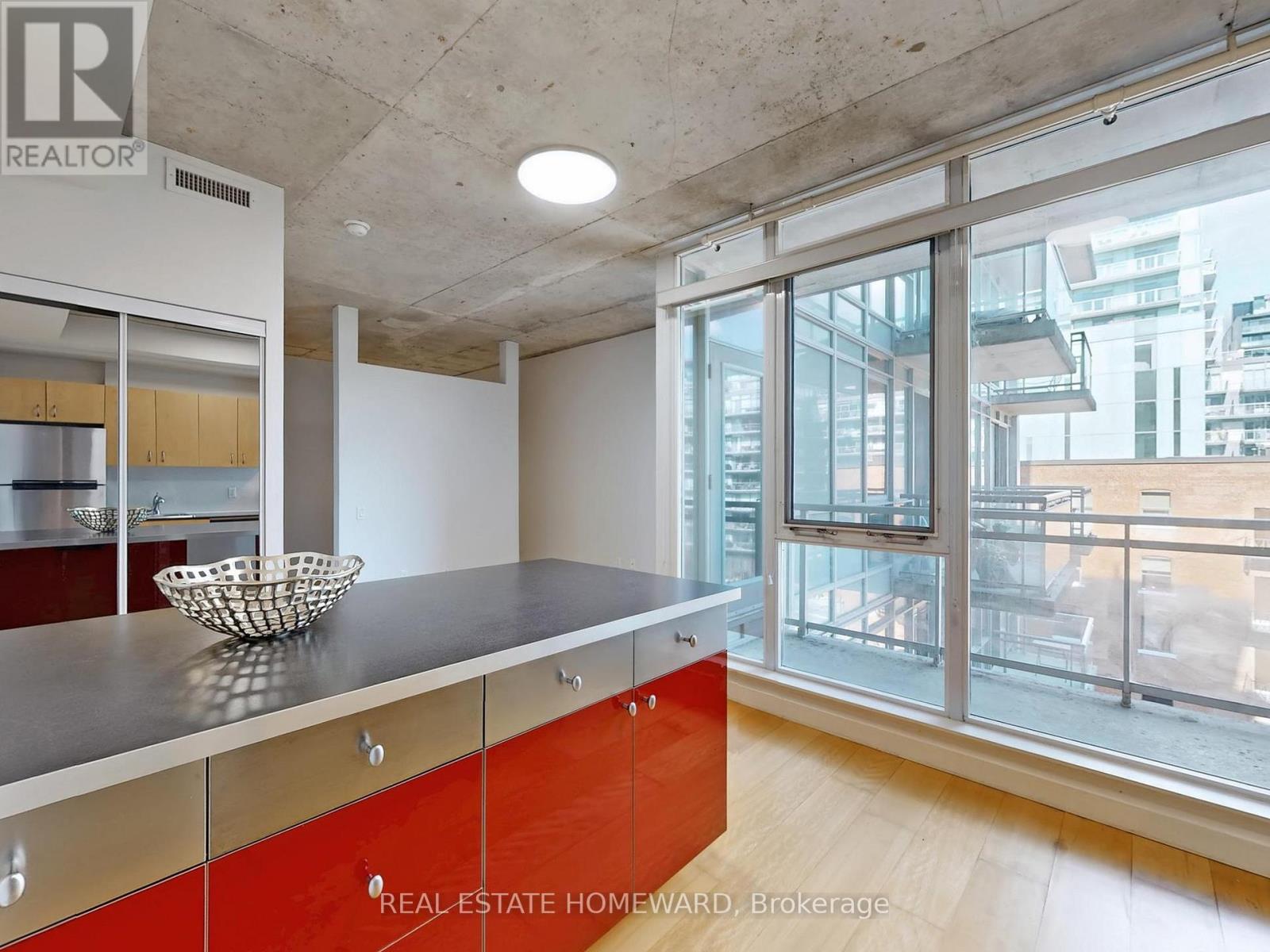 601 - 38 Niagara Street, Toronto, Ontario  M5V 3X1 - Photo 8 - C12460219