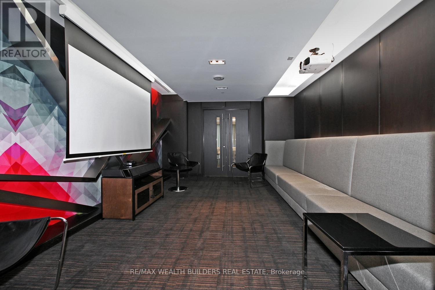 3512 - 8 The Esplanade Avenue, Toronto, Ontario  M5E 0A6 - Photo 35 - C12460229