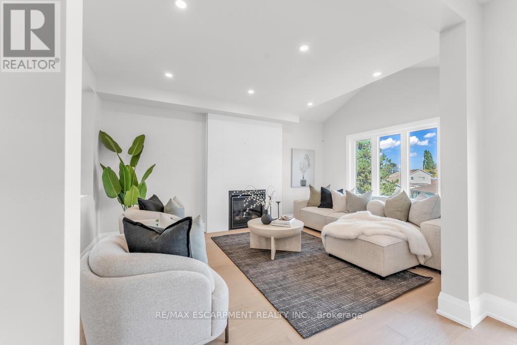 198 Kellogg Avenue, Hamilton, Ontario  L0R 1W0 - Photo 6 - X12459928
