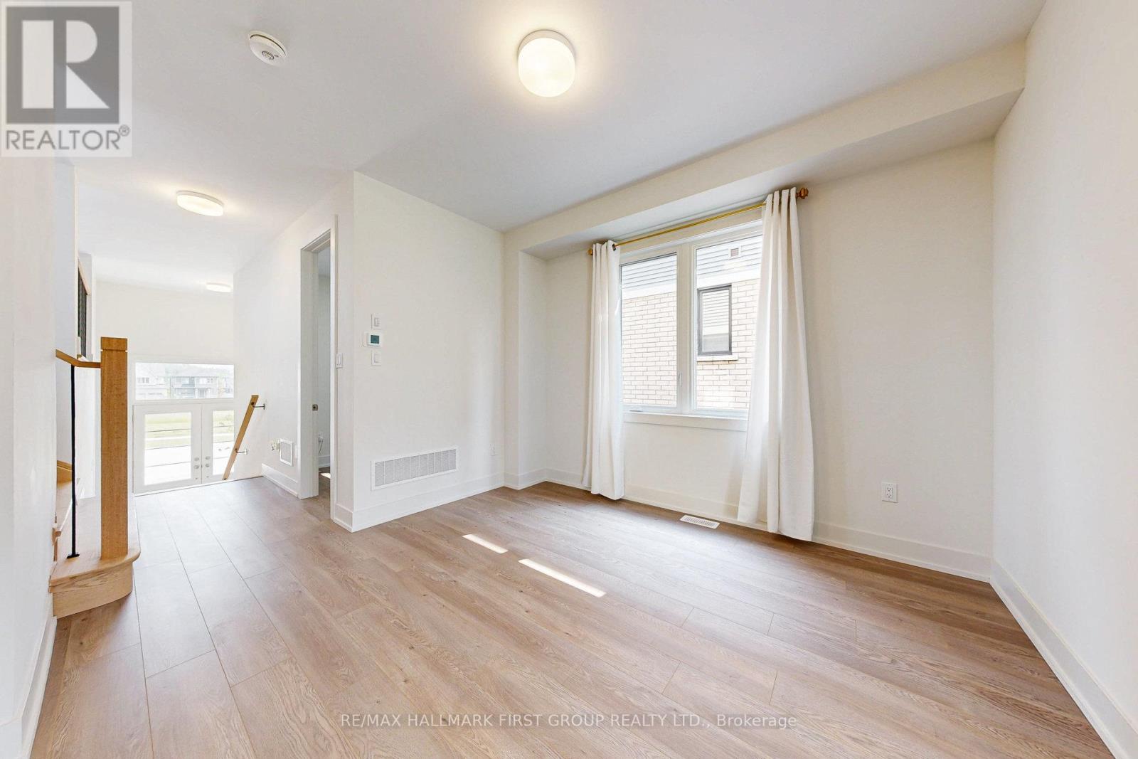 1069 Trailsview Avenue, Cobourg, Ontario  K9A 4J5 - Photo 12 - X12459939