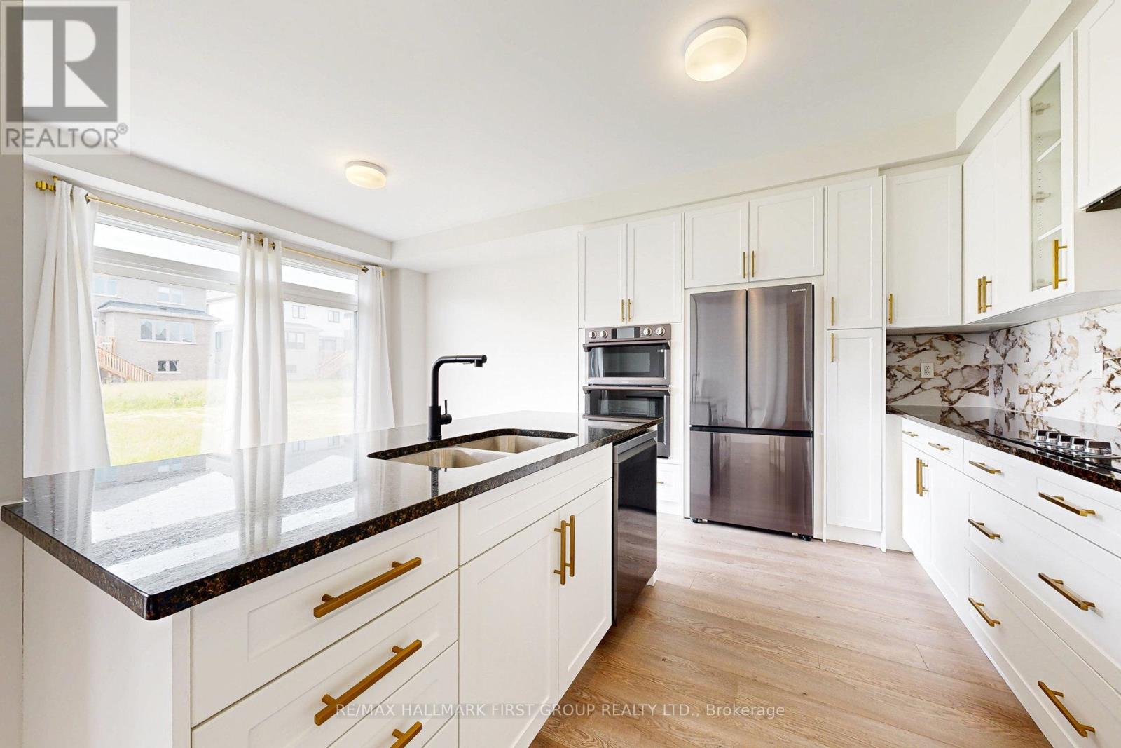 1069 Trailsview Avenue, Cobourg, Ontario  K9A 4J5 - Photo 17 - X12459939
