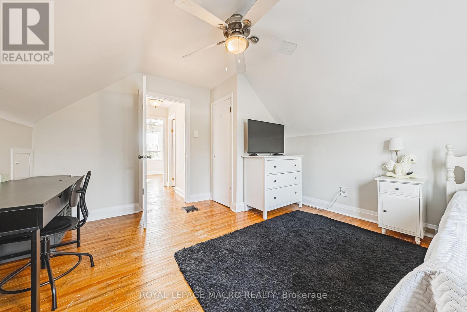 35 Ipswich Road, Hamilton, Ontario  L8K 3E8 - Photo 19 - X12459944