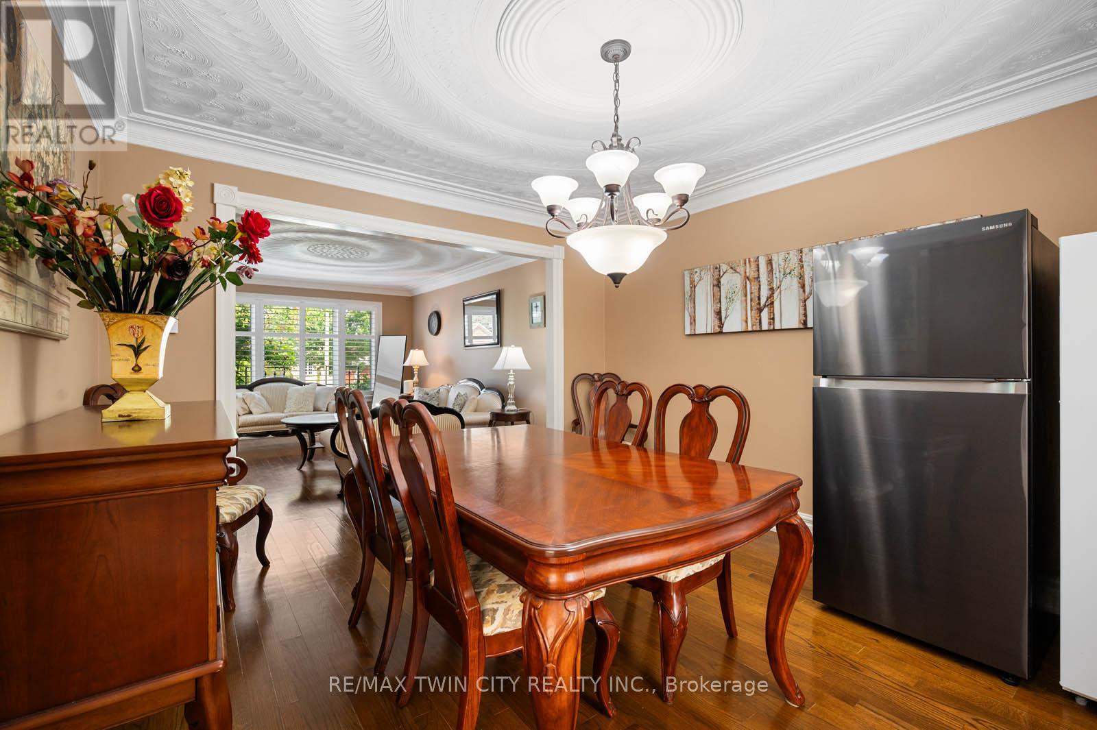 7 Chandos Drive, Kitchener, Ontario  N2A 3C2 - Photo 12 - X12459945