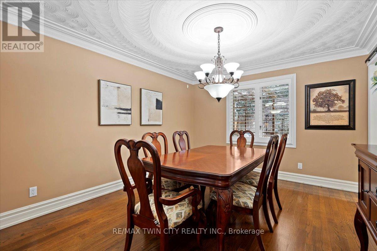 7 Chandos Drive, Kitchener, Ontario  N2A 3C2 - Photo 13 - X12459945