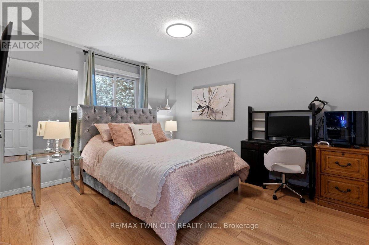 7 Chandos Drive, Kitchener, Ontario  N2A 3C2 - Photo 26 - X12459945