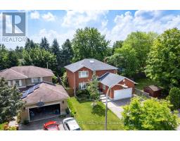 7 CHANDOS DRIVE, Kitchener, Ontario