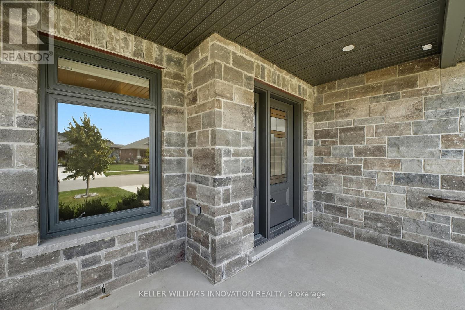 16 Forbes Crescent, North Perth, Ontario  N4W 0B3 - Photo 6 - X12459974