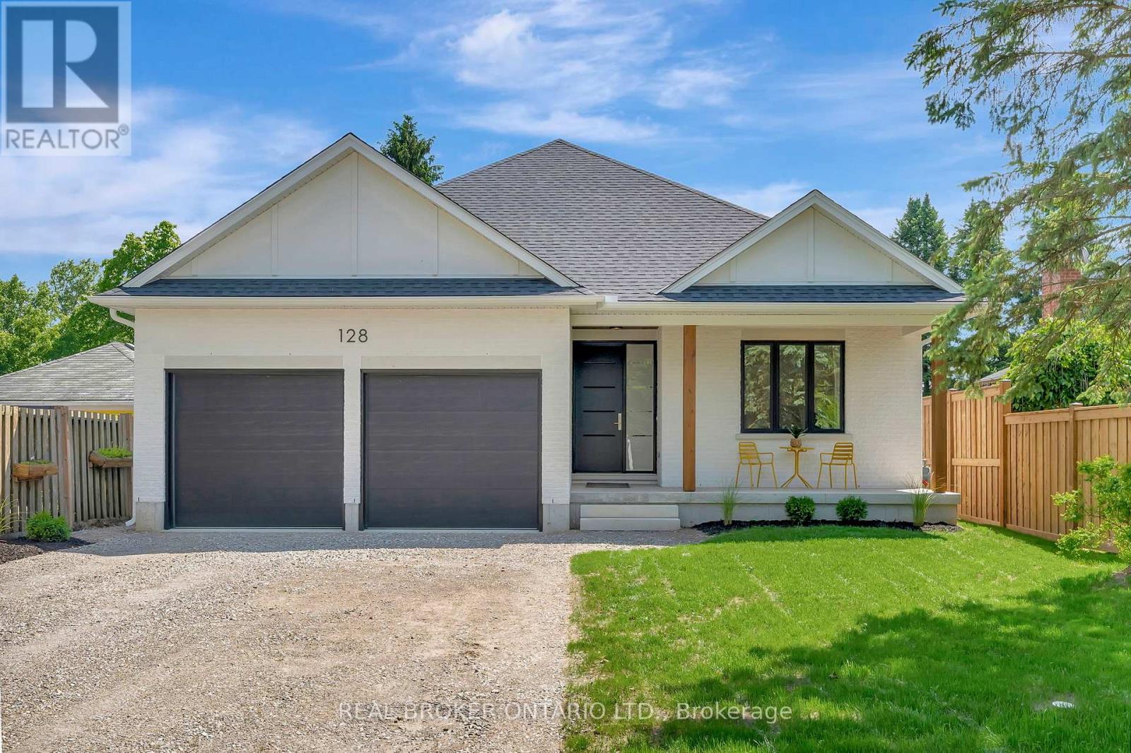 128 Lisgar Avenue, Tillsonburg, Ontario  N4G 3L6 - Photo 2 - X12459987
